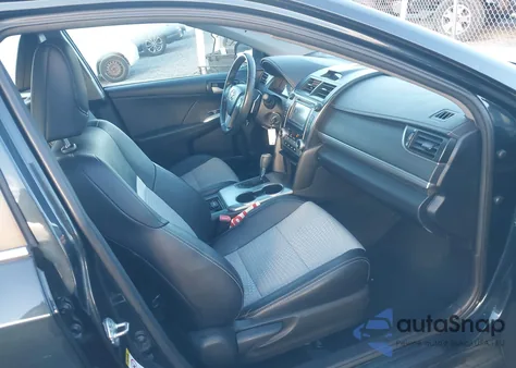 2013 Toyota Camry Se z USA, uszkodzony, nr VIN 4T1BF1FK8DU237237